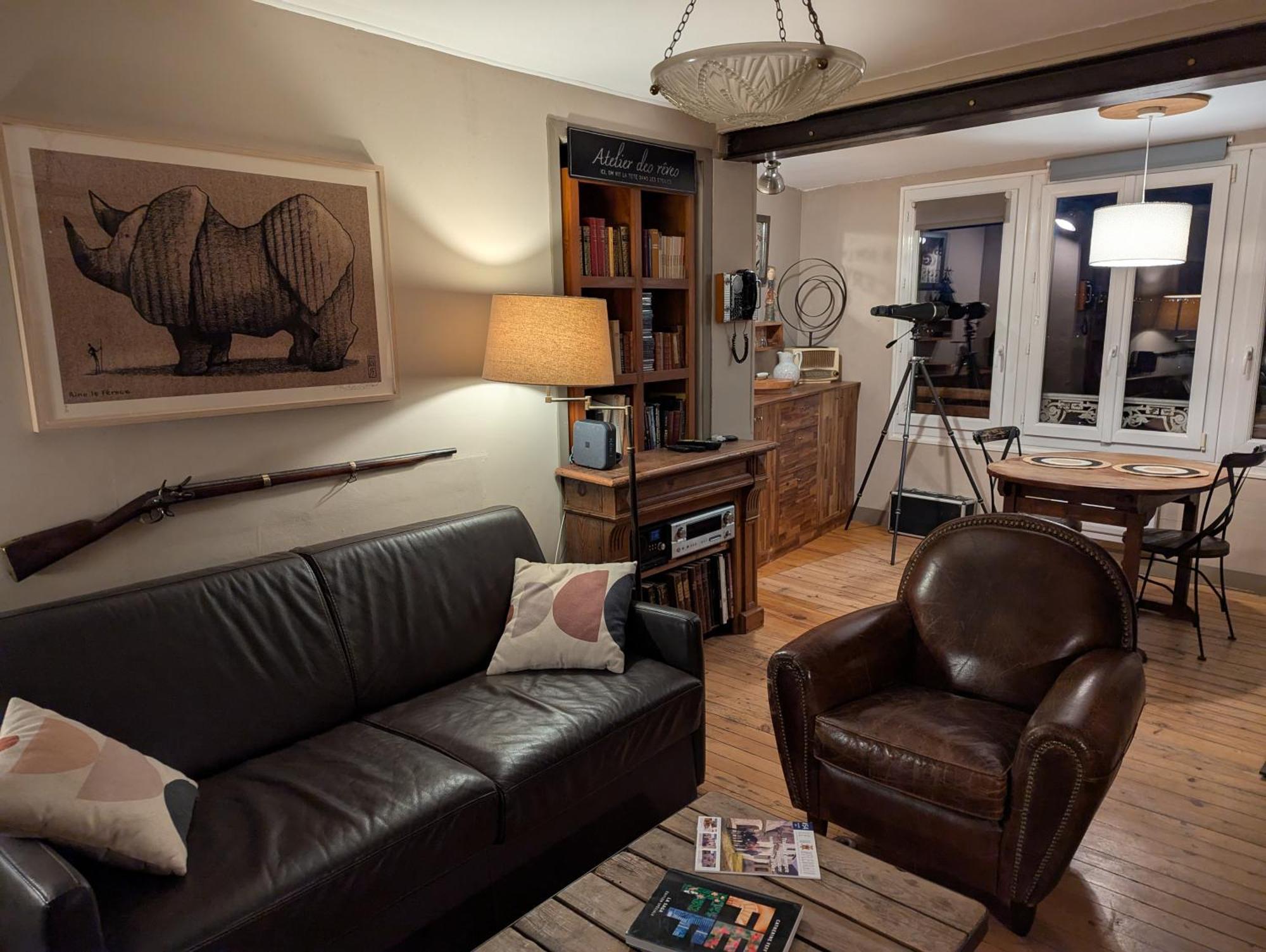 Night & Day Apartment องเฟลอร์ ภายนอก รูปภาพ